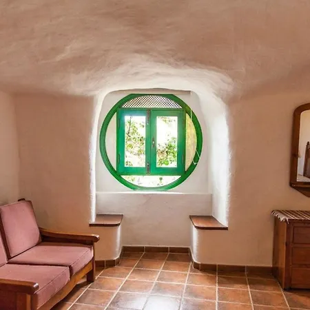 Hoehlenhaus Im Hobbit-stil Auf Gran Canaria * Santa Brigida (Gran Canaria)